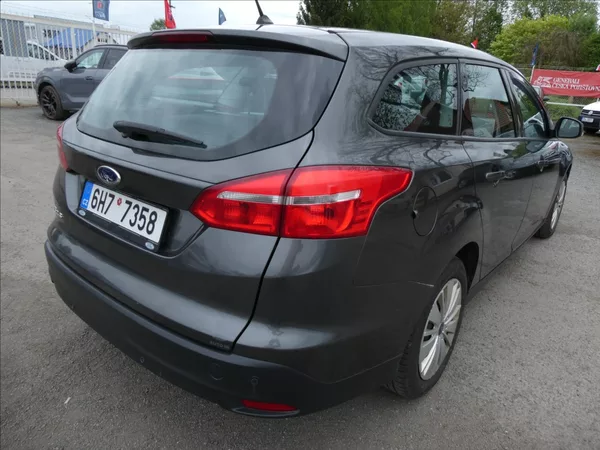 Ford Focus 1,5 Duratorq TDCI 95k kombi - foto 9