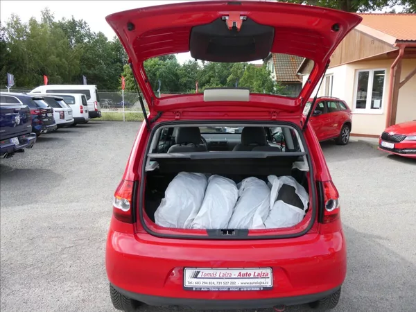 Volkswagen Fox 1,2 HTP 2 x kola - foto 21