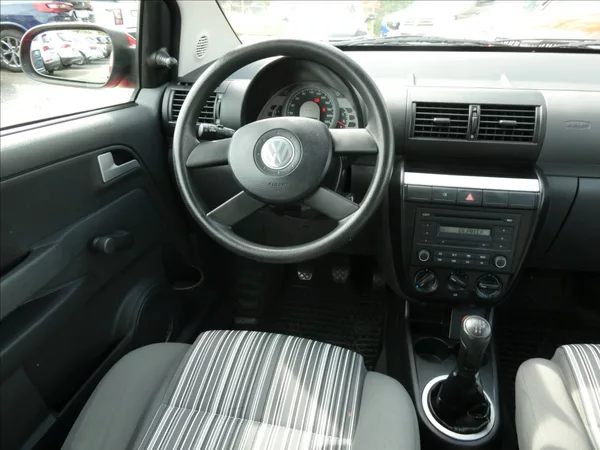 Volkswagen Fox 1,2 HTP 2 x kola - foto 23
