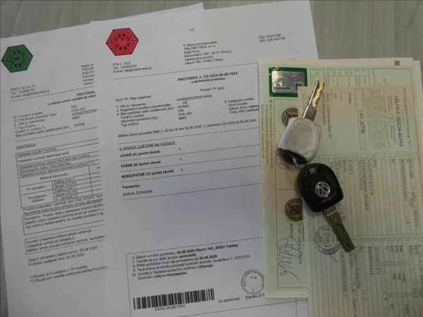 Volkswagen Fox 1,2 HTP 2 x kola - foto 30