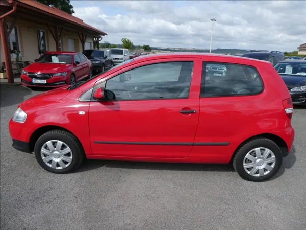 Volkswagen Fox 1,2 HTP 2 x kola - foto 6