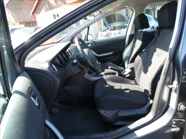 Peugeot 308 1,6 i 88kW 2x kola,klima,závěs - foto 12