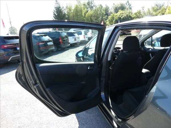 Peugeot 308 1,6 i 88kW 2x kola,klima,závěs - foto 13