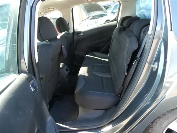 Peugeot 308 1,6 i 88kW 2x kola,klima,závěs - foto 14