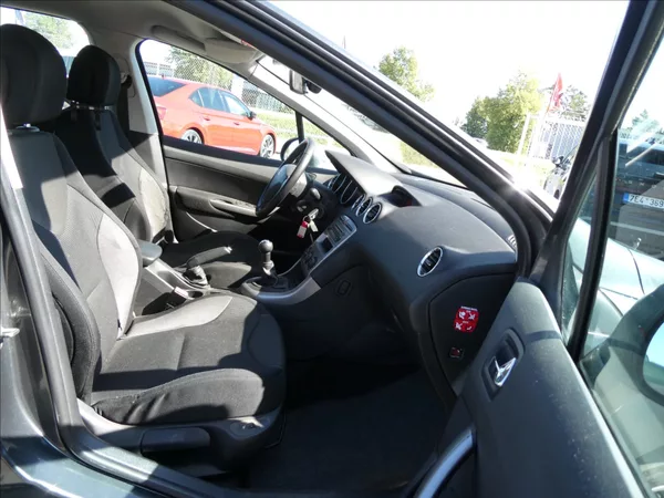 Peugeot 308 1,6 i 88kW 2x kola,klima,závěs - foto 16