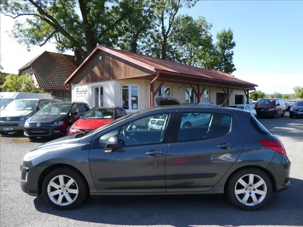Peugeot 308 1,6 i 88kW 2x kola,klima,závěs - foto 4