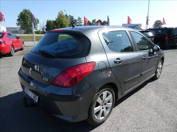 Peugeot 308 1,6 i 88kW 2x kola,klima,závěs - foto 7