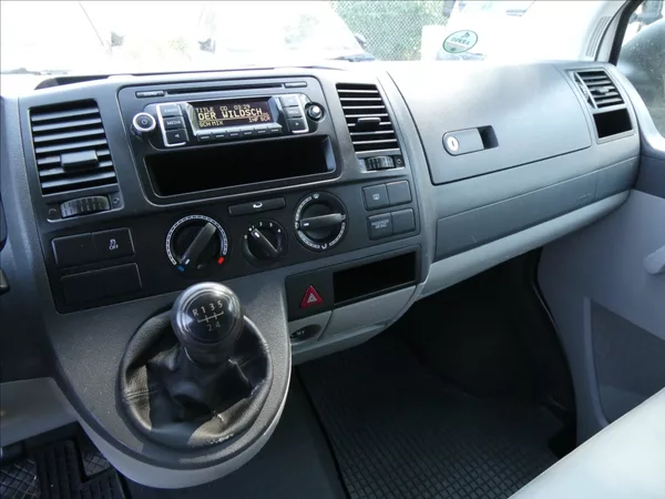 Volkswagen Transporter 2,0 TDi po servise,závěs,2.maj - foto 22