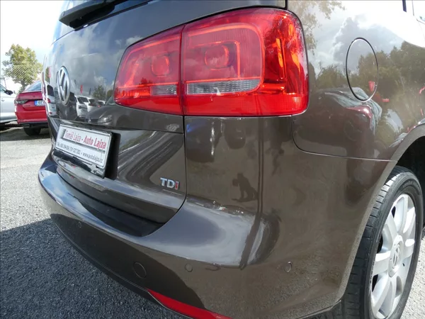 Volkswagen Touran 1,6 TDi 77kW CUP,7.míst,naviga - foto 10