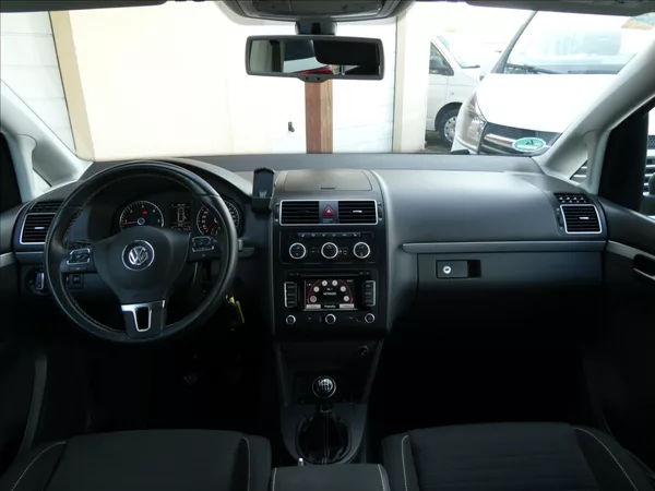 Volkswagen Touran 1,6 TDi 77kW CUP,7.míst,naviga - foto 27