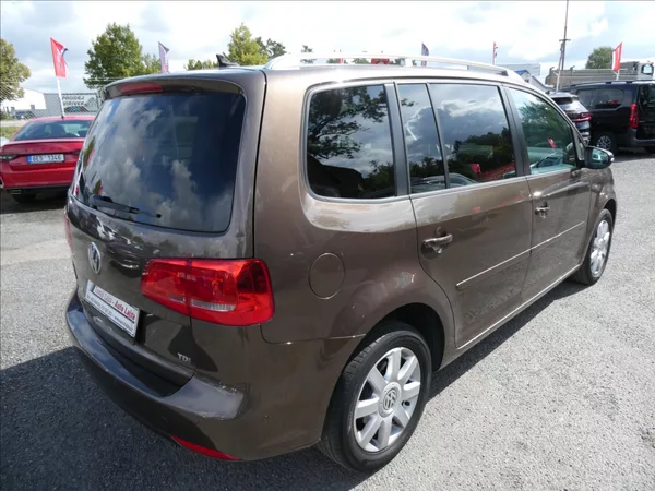 Volkswagen Touran 1,6 TDi 77kW CUP,7.míst,naviga - foto 9