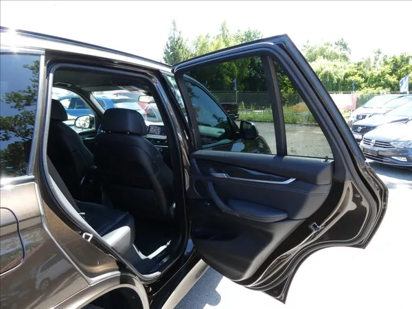 BMW X5 3,0 M50d 280kW M-PAKET,po serv - foto 23
