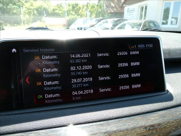 BMW X5 3,0 M50d 280kW M-PAKET,po serv - foto 35