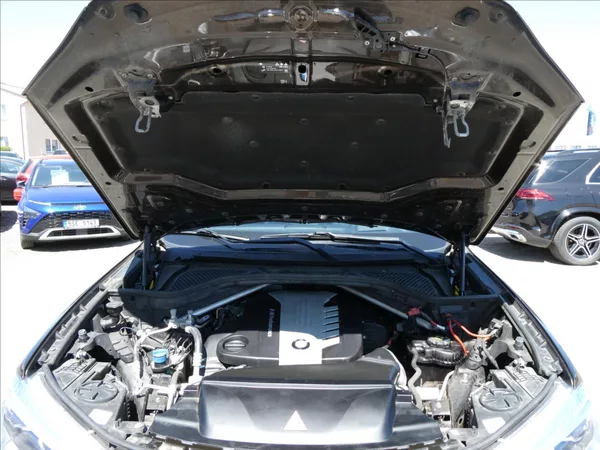 BMW X5 3,0 M50d 280kW M-PAKET,po serv - foto 38