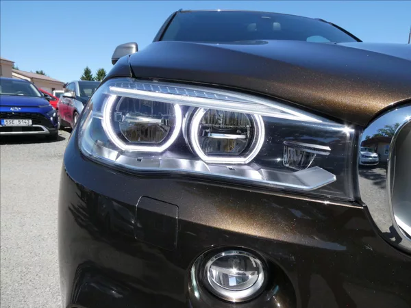 BMW X5 3,0 M50d 280kW M-PAKET,po serv - foto 5