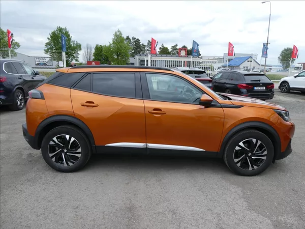 Peugeot 2008 1,2 PureTech 74kW Allure,závěs - foto 2