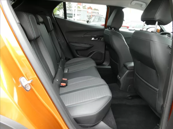 Peugeot 2008 1,2 PureTech 74kW Allure,závěs - foto 22