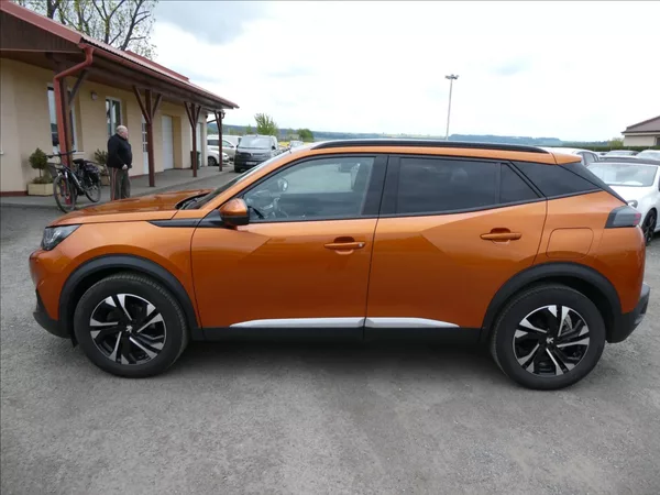 Peugeot 2008 1,2 PureTech 74kW Allure,závěs - foto 6