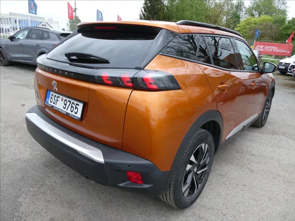 Peugeot 2008 1,2 PureTech 74kW Allure,závěs - foto 9