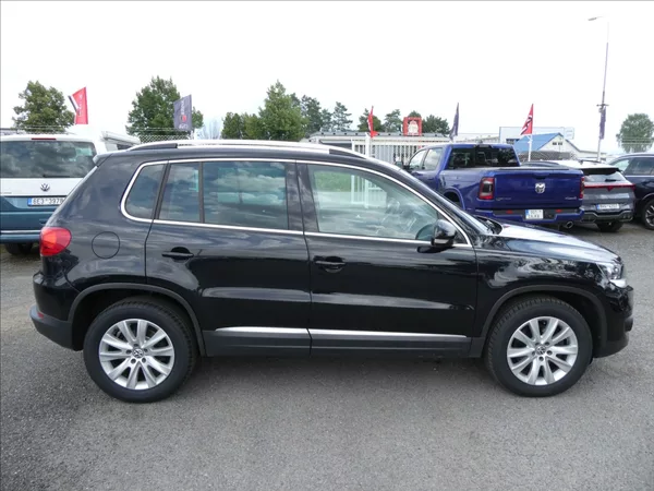 Volkswagen Tiguan 2,0 TDi 130kW Sport 4x4,TZ,nav - foto 2