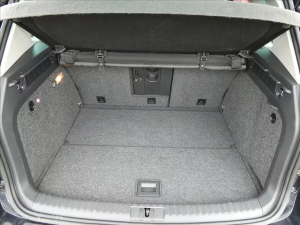 Volkswagen Tiguan 2,0 TDi 130kW Sport 4x4,TZ,nav - foto 23