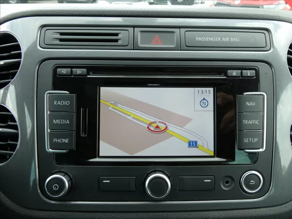 Volkswagen Tiguan 2,0 TDi 130kW Sport 4x4,TZ,nav - foto 26
