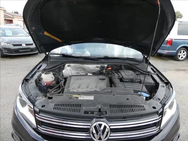 Volkswagen Tiguan 2,0 TDi 130kW Sport 4x4,TZ,nav - foto 33