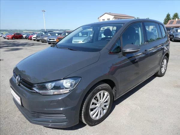 Volkswagen Touran 1,6 TDi DSG 7.míst,1maj.,závěs - foto 3