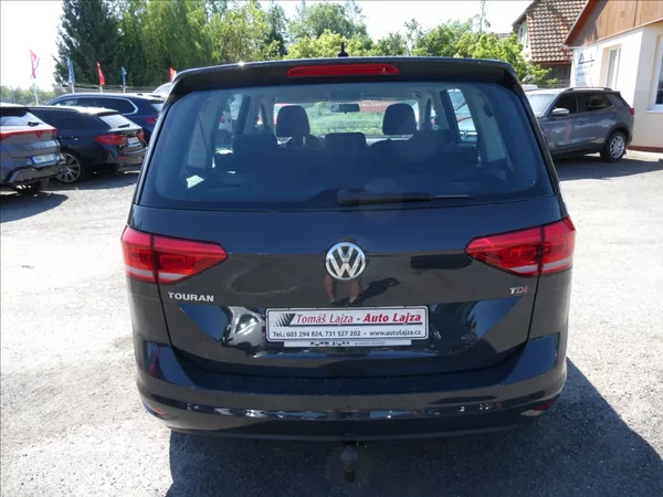 Volkswagen Touran 1,6 TDi DSG 7.míst,1maj.,závěs - foto 7