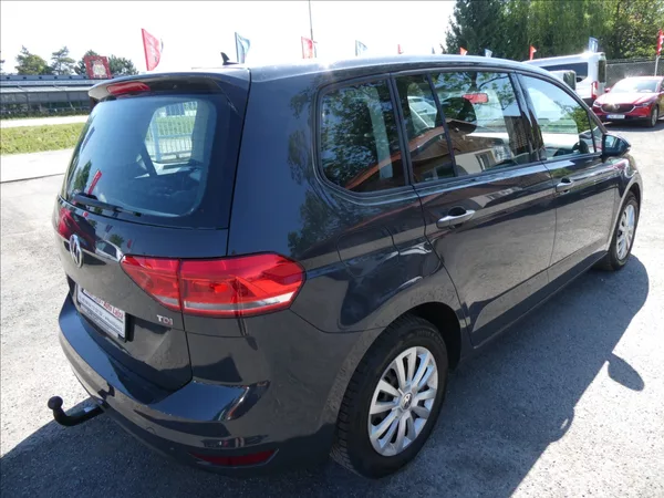 Volkswagen Touran 1,6 TDi DSG 7.míst,1maj.,závěs - foto 8