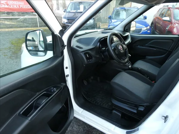 Fiat Dobló cargo 1,4 benzín/CNG SX L2H1,DPH,ČR - foto 13