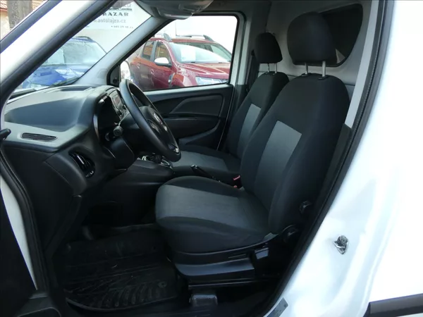 Fiat Dobló cargo 1,4 benzín/CNG SX L2H1,DPH,ČR - foto 14