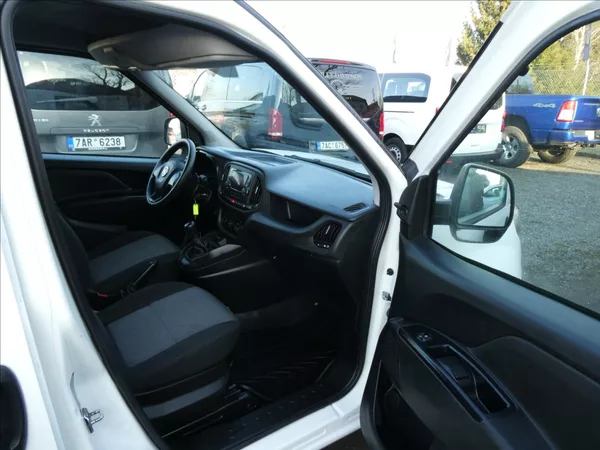 Fiat Dobló cargo 1,4 benzín/CNG SX L2H1,DPH,ČR - foto 15