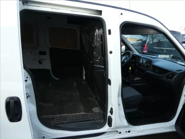 Fiat Dobló cargo 1,4 benzín/CNG SX L2H1,DPH,ČR - foto 18