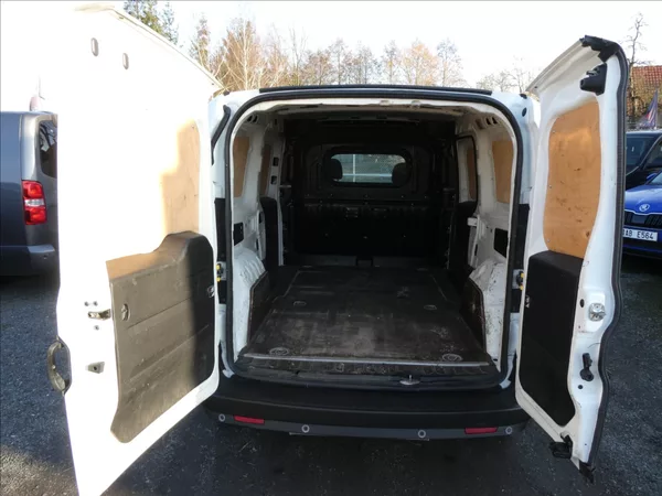 Fiat Dobló cargo 1,4 benzín/CNG SX L2H1,DPH,ČR - foto 19