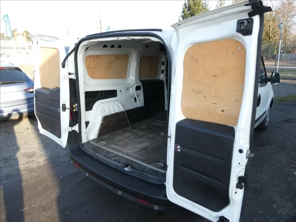 Fiat Dobló cargo 1,4 benzín/CNG SX L2H1,DPH,ČR - foto 20