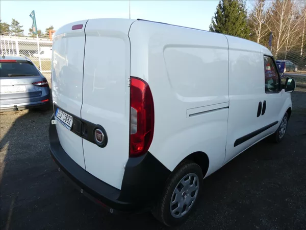 Fiat Dobló cargo 1,4 benzín/CNG SX L2H1,DPH,ČR - foto 9
