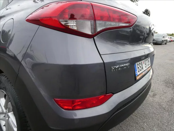 Hyundai Tucson 1,6 GDi 2x kola, klimatizace - foto 10