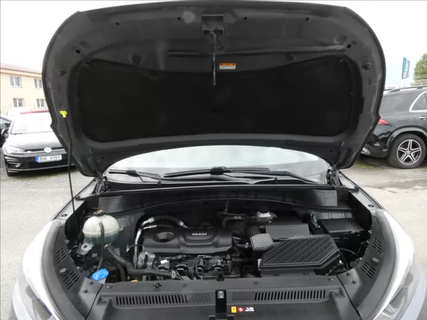 Hyundai Tucson 1,6 GDi 2x kola, klimatizace - foto 32