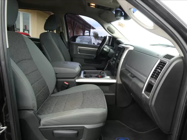 RAM 1500 5,7 HEMI Bighorn 295kW AT8 - foto 18