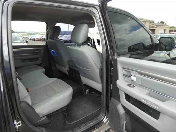 RAM 1500 5,7 HEMI Bighorn 295kW AT8 - foto 19