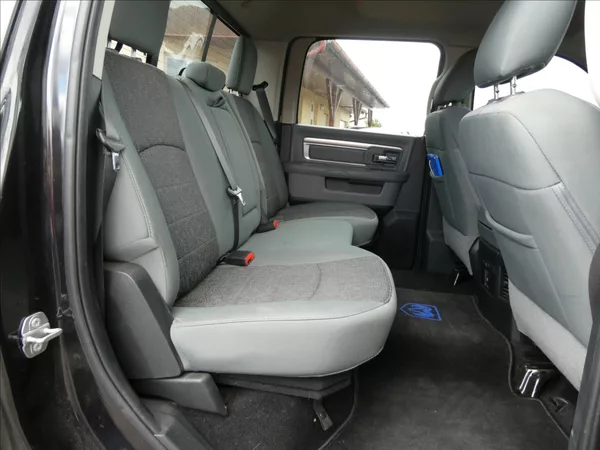 RAM 1500 5,7 HEMI Bighorn 295kW AT8 - foto 20