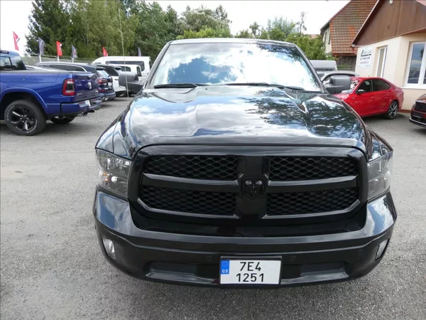 RAM 1500 5,7 HEMI Bighorn 295kW AT8 - foto 3