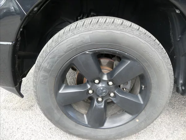 RAM 1500 5,7 HEMI Bighorn 295kW AT8 - foto 35