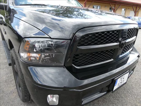 RAM 1500 5,7 HEMI Bighorn 295kW AT8 - foto 4