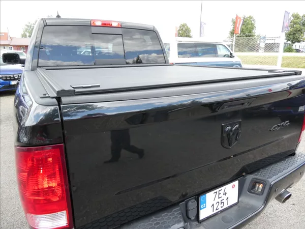 RAM 1500 5,7 HEMI Bighorn 295kW AT8 - foto 9