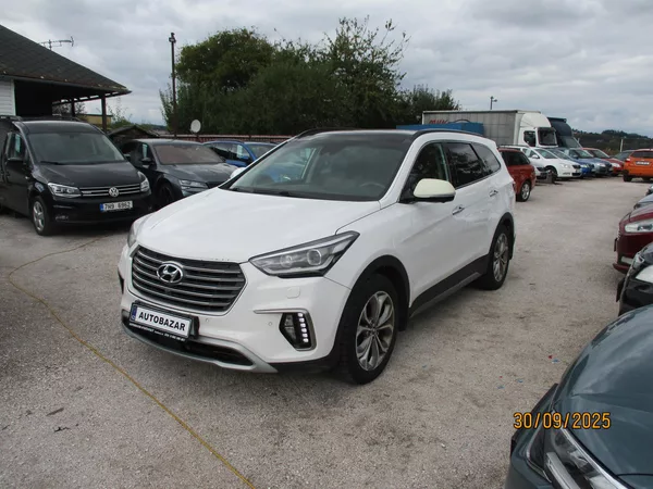 Hyundai Grand Santa Fe 2,2 CRDi AWD/ 4x4