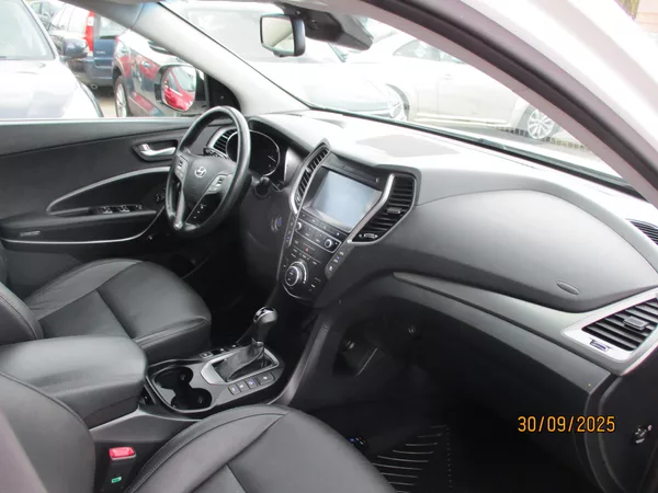 Hyundai Grand Santa Fe 2,2 CRDi AWD/ 4x4 - foto 5