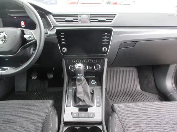 Škoda Superb IV 2,0 TDi - foto 7