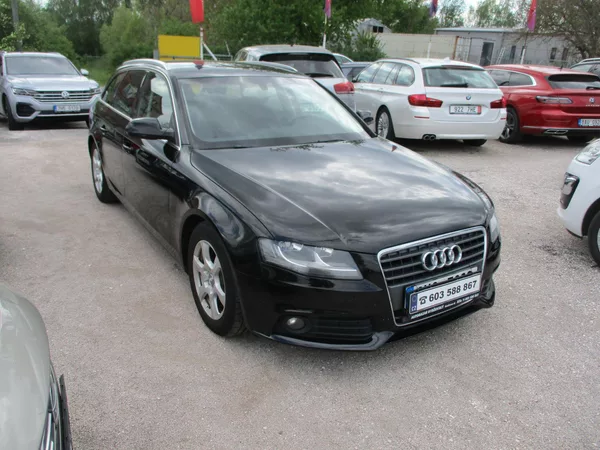 Audi A4 combi 2,0 TDi servis doložen - foto 2
